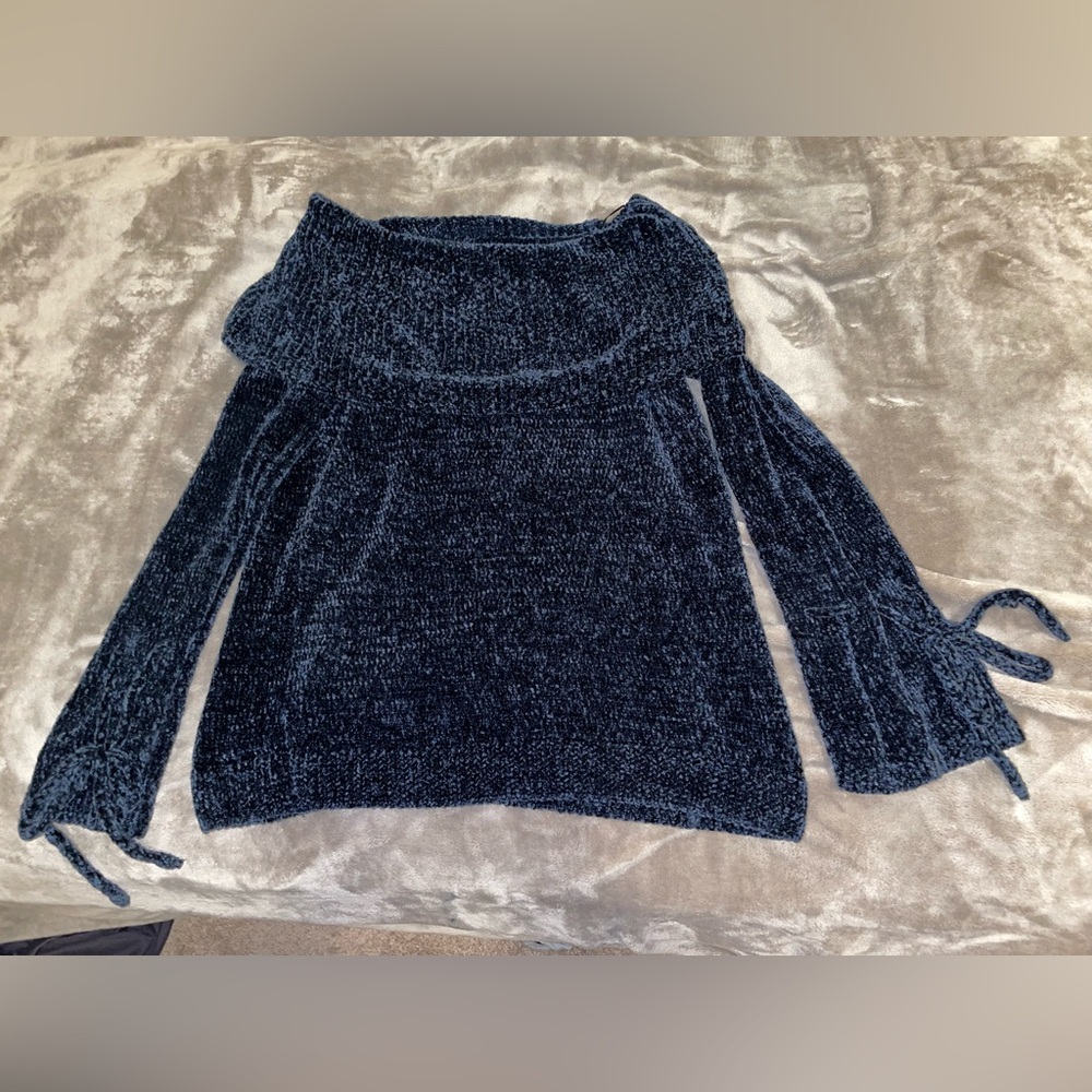 Lauren Conrad Women’s Velvet Sweater